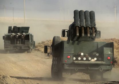 Iraqi forces advance towards Mosul