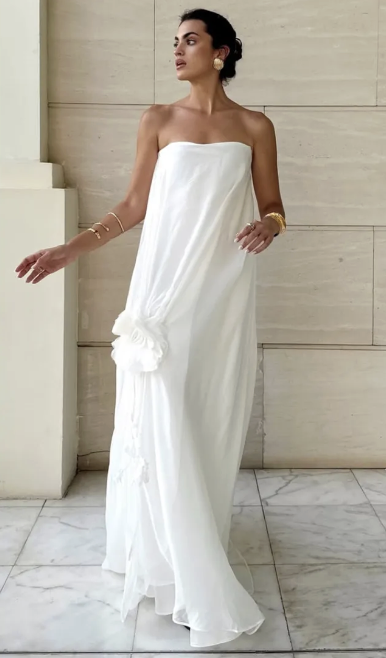 @martalozanop wears rat &amp;amp; boa white wedding dress