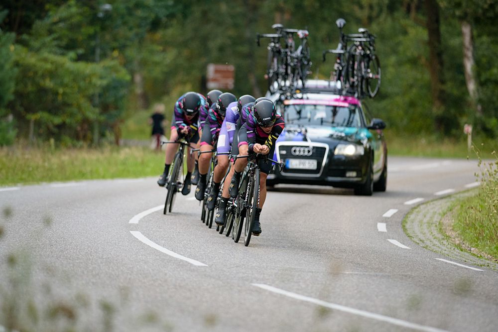 Trixi Worrack leading CANYON//SRAM Racing at the 26.4 km Stage 2 Team Time Trial of the Boels Ladies Tour 2016