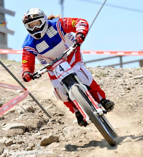 C&eacute;line Gros (Morzine-Avoriaz) took the final podium spot with her fifth place run.