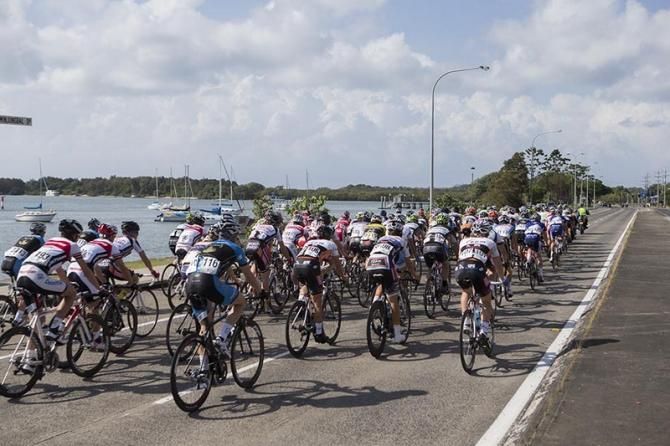 The peloton make their way out of Tweed Heads for Stage 1 of the Battle on the Border
