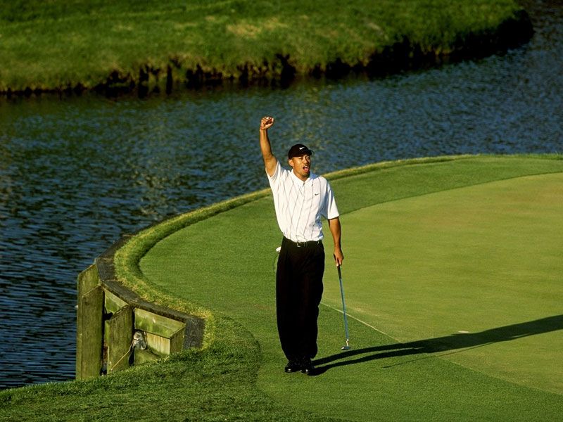 10 Memorable Players Championship Moments