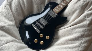 Gibson Les Paul Studio in Ebony with a top-wrapped tailpiece