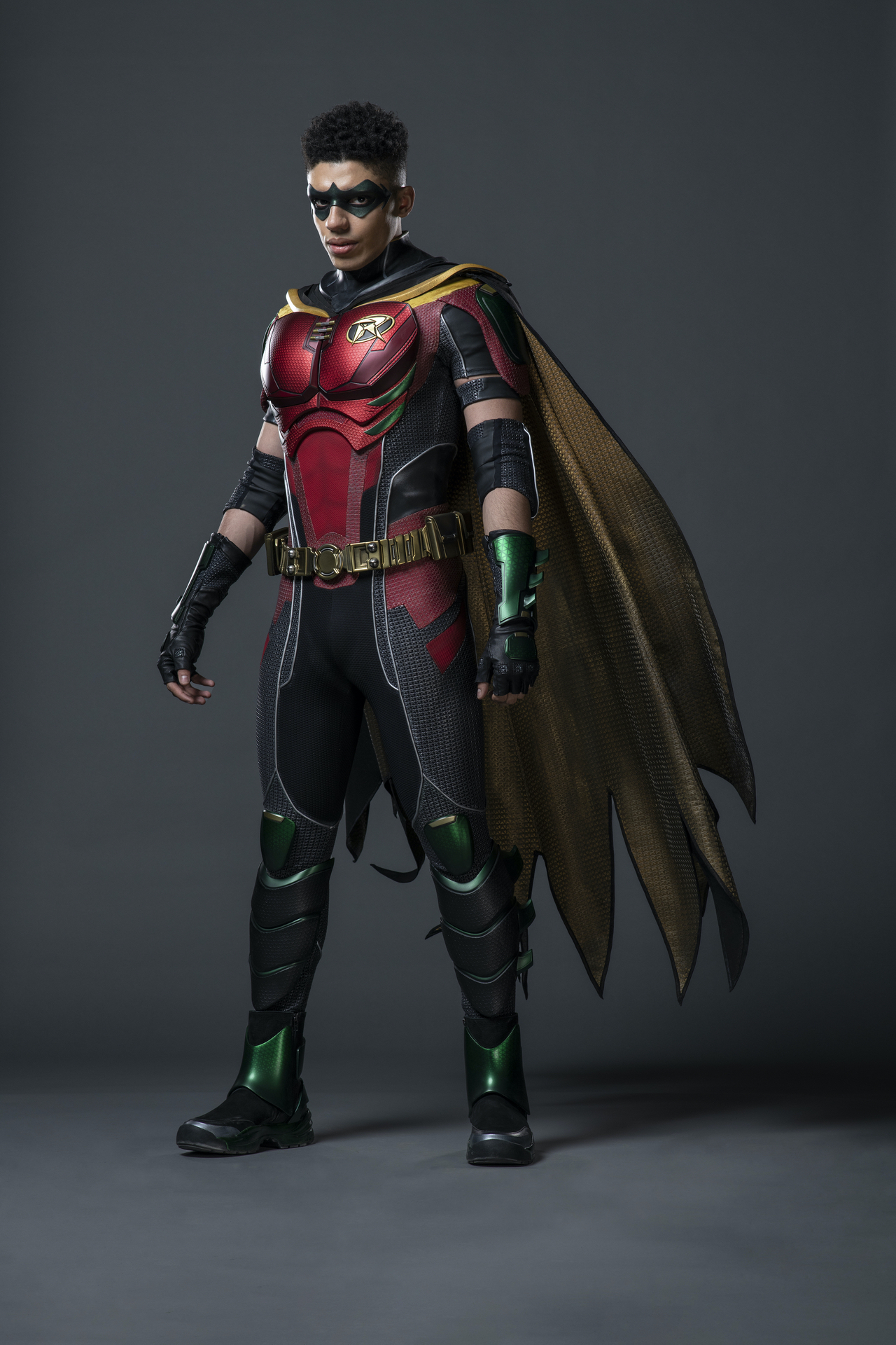 Jay Lycurgo's Tim Drake suited up as Robin in Titans