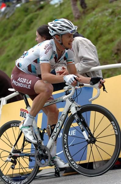Nicolas Roche (AG2R La Mondiale) nears the finish at Luz-Ardiden.