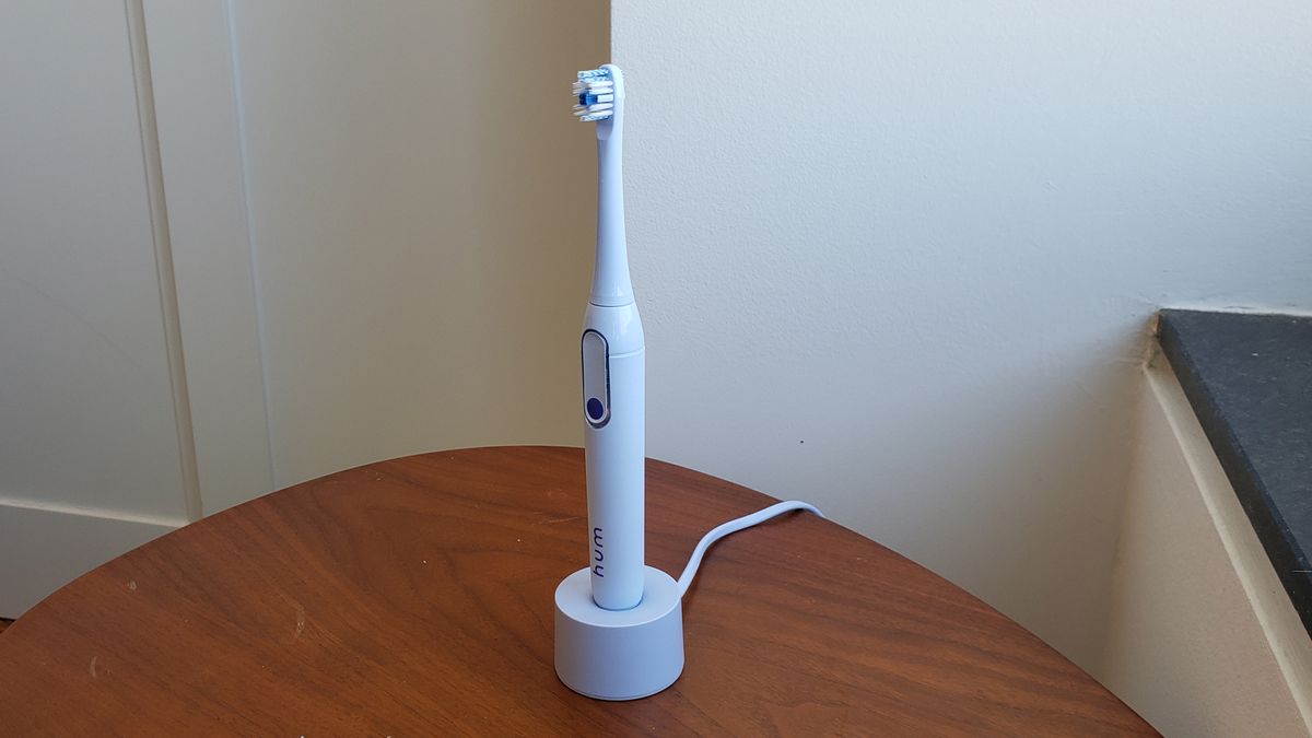 hum Kids Smart Battery Powered Electric Toothbrush - Colgate