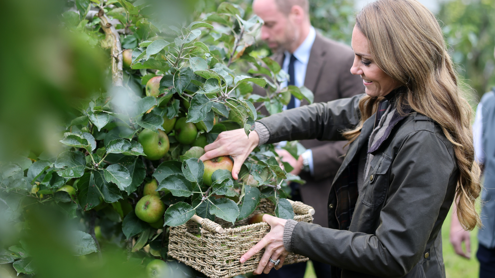 Kate Middleton Apple Picking