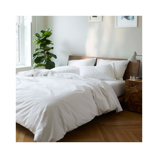white cotton sateen bedding set