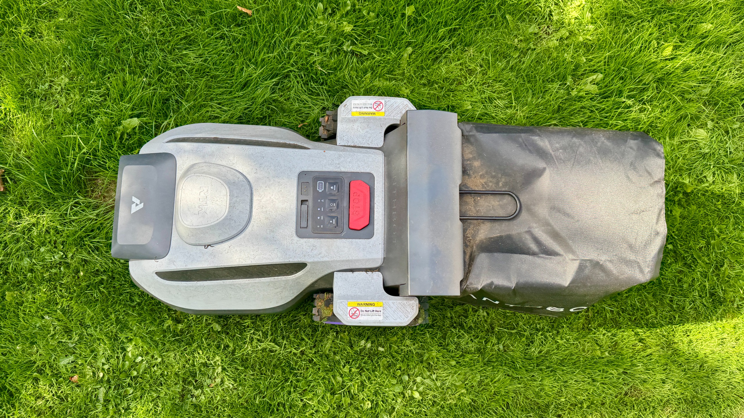 Anthbot N8 robot mower and leaf sweeper test and review