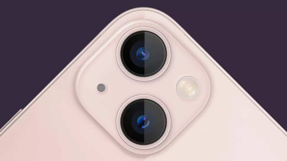 iPhone 13 camera