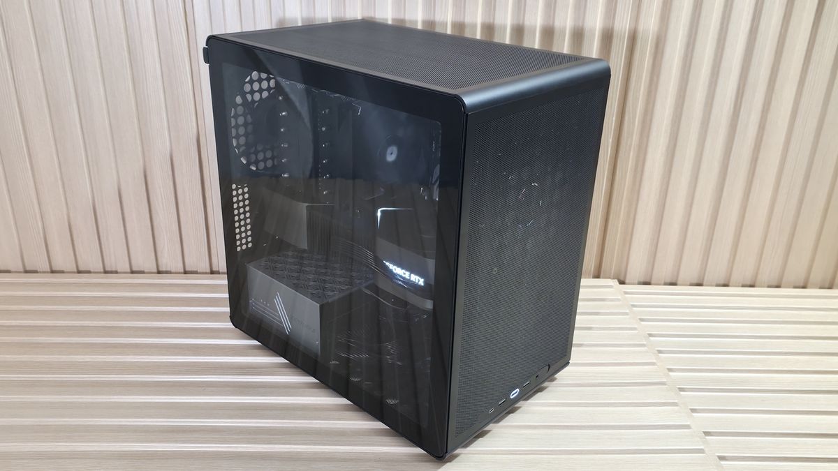Cooler Master Q300L V3 - Inside