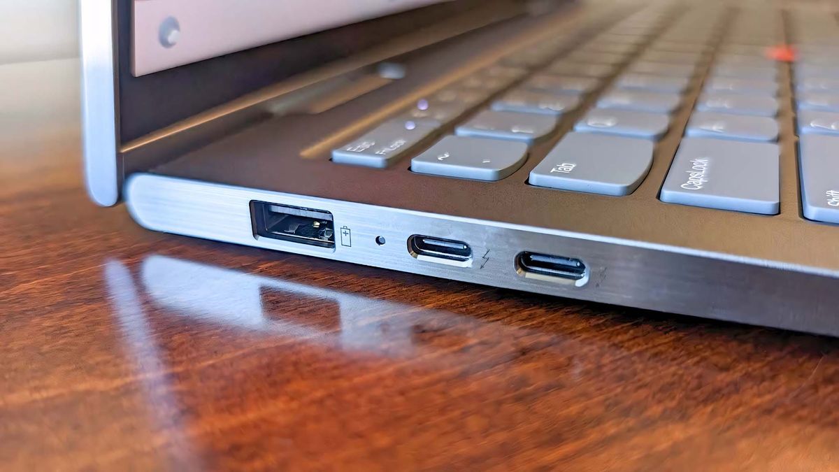 Lenovo ThinkPad X1 2-in-1 Gen 9 right ports.
