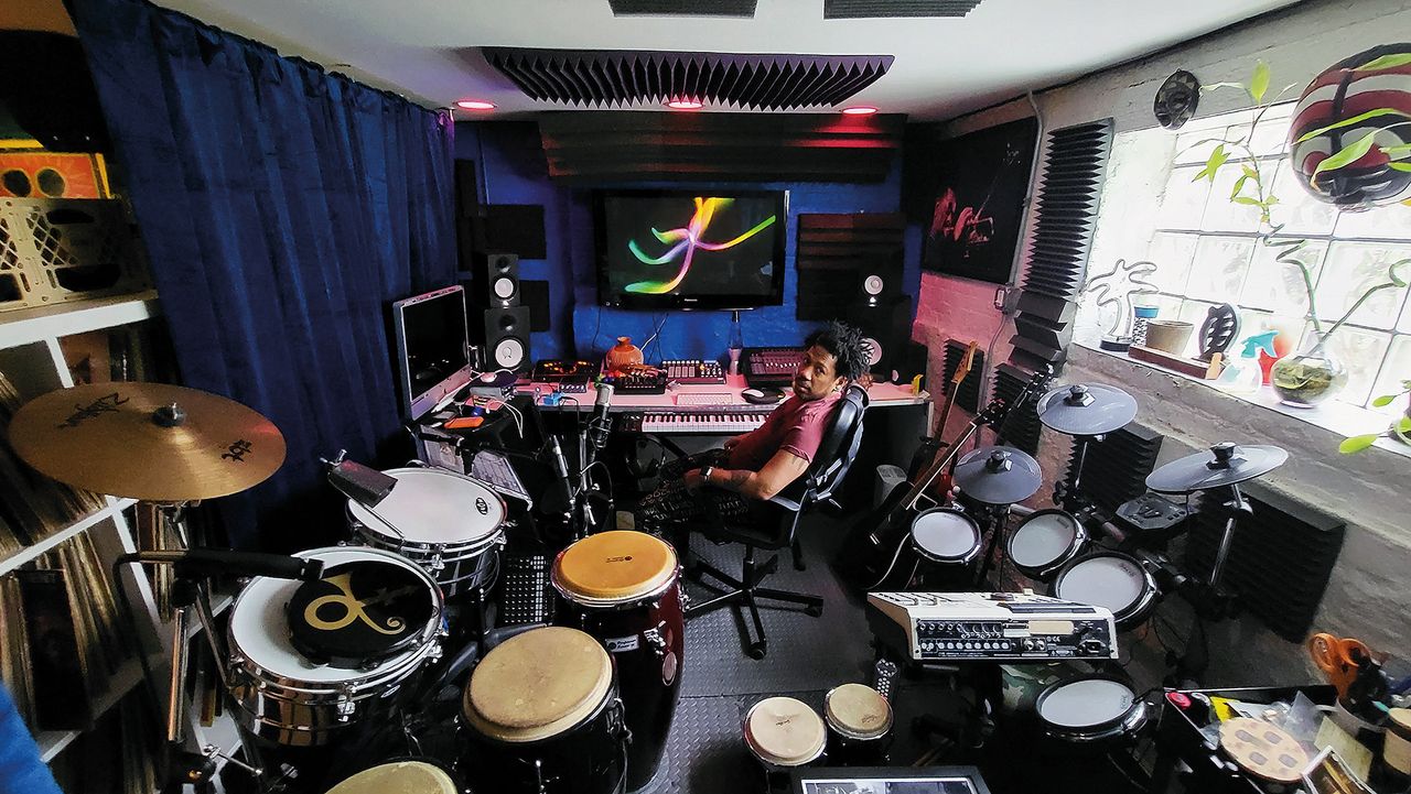 Computer Music handson with Reason 9.5 MusicRadar