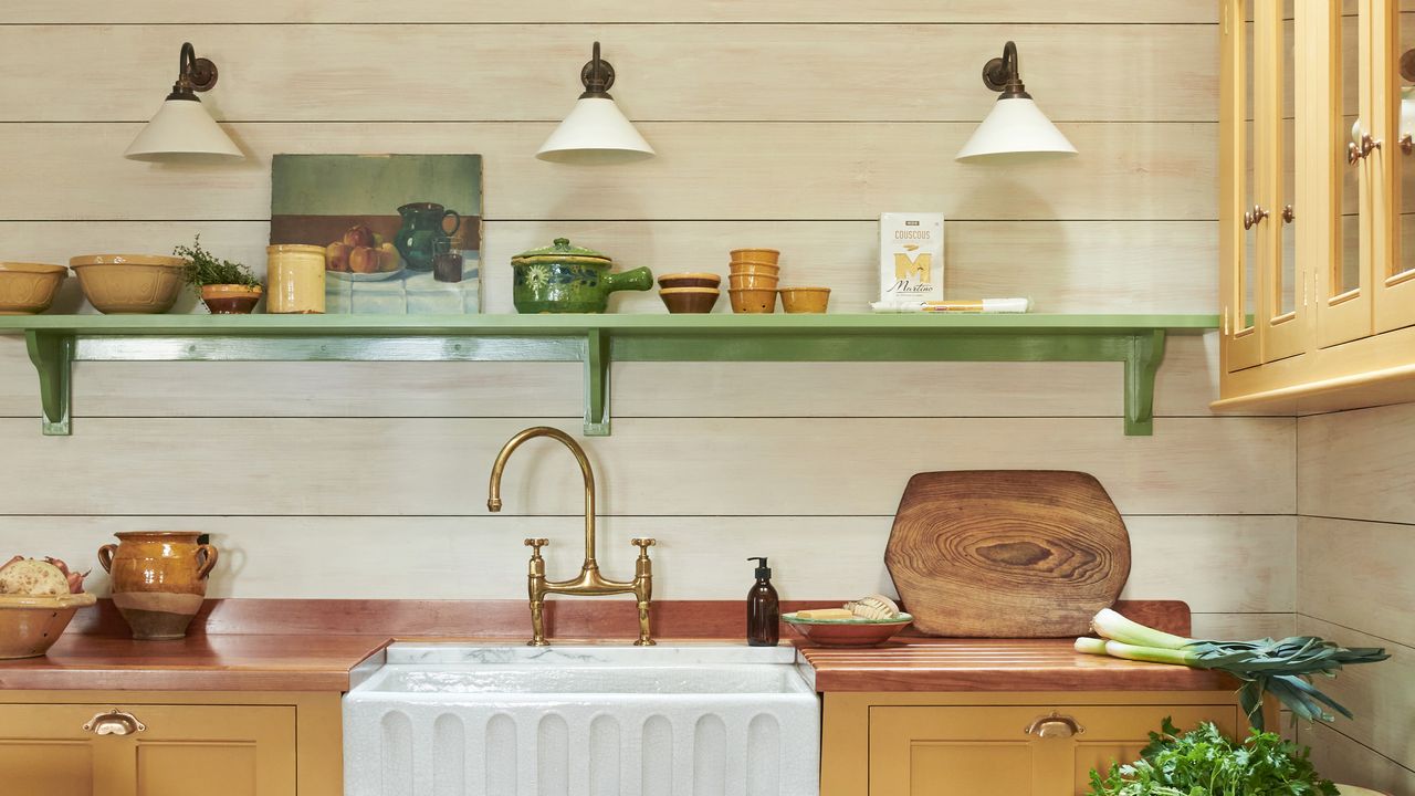 Kitchen designed by deVOL in the Fisherman&#039;s Cottage in St Ives