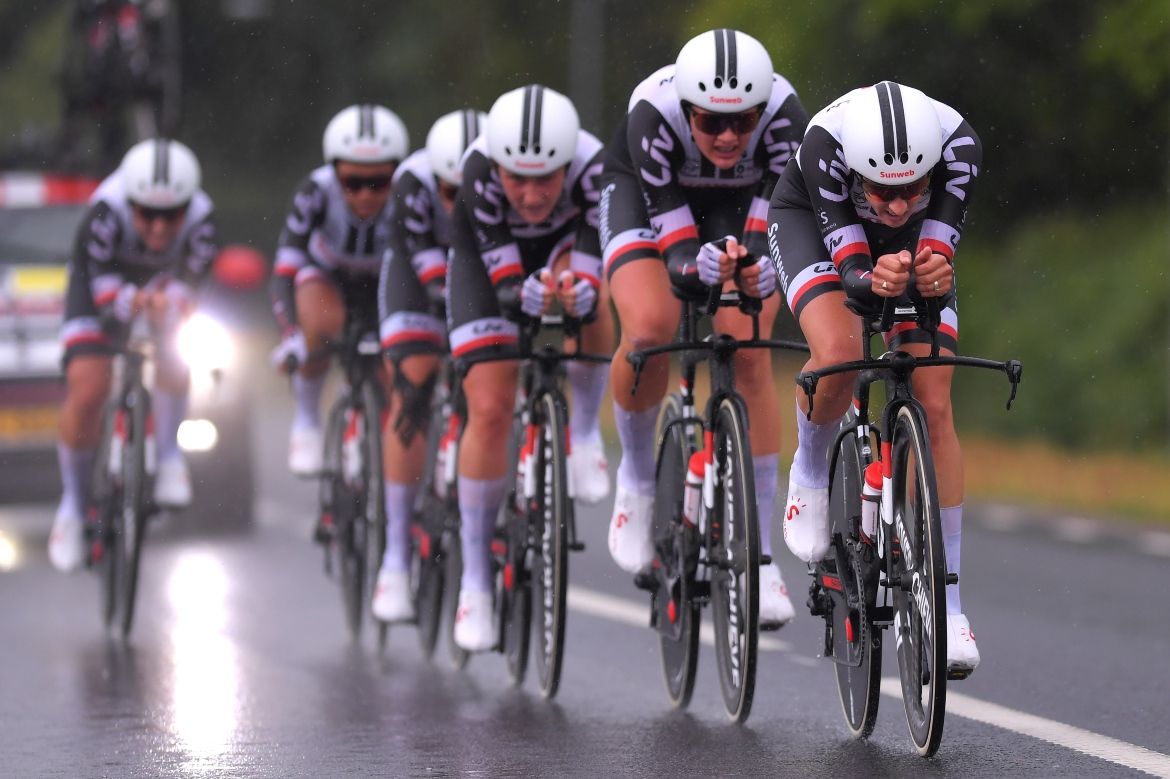 Team Sunweb took a central line down the road