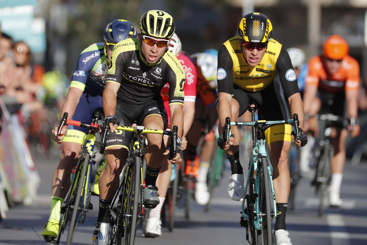 Caleb Ewan (Mitchelton-Scott) takes the win