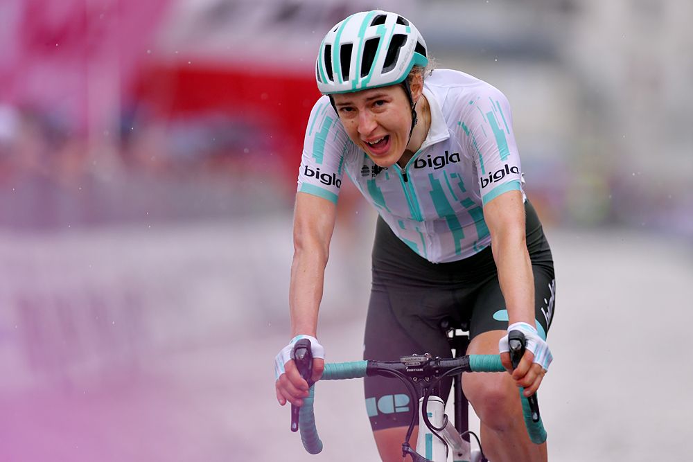 Elizabeth Banks (Bigla) wins stage 8 at the Giro Rosa