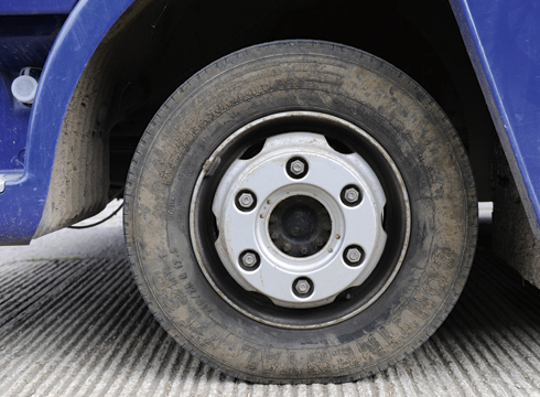 lorry-tyre.jpg