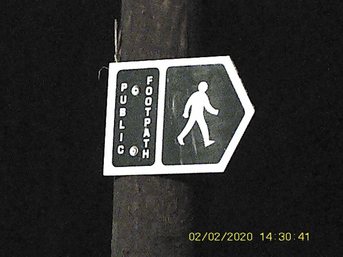 Sample images from the Rexing B1 Basic