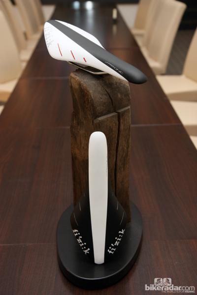 The new fi'zi:k Arione R3 saddles will be offered in black-on-white or white-on-black for now. Additional colors will surely follow.