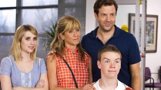 Jason Sudeikis with his costars in We're The Millers.