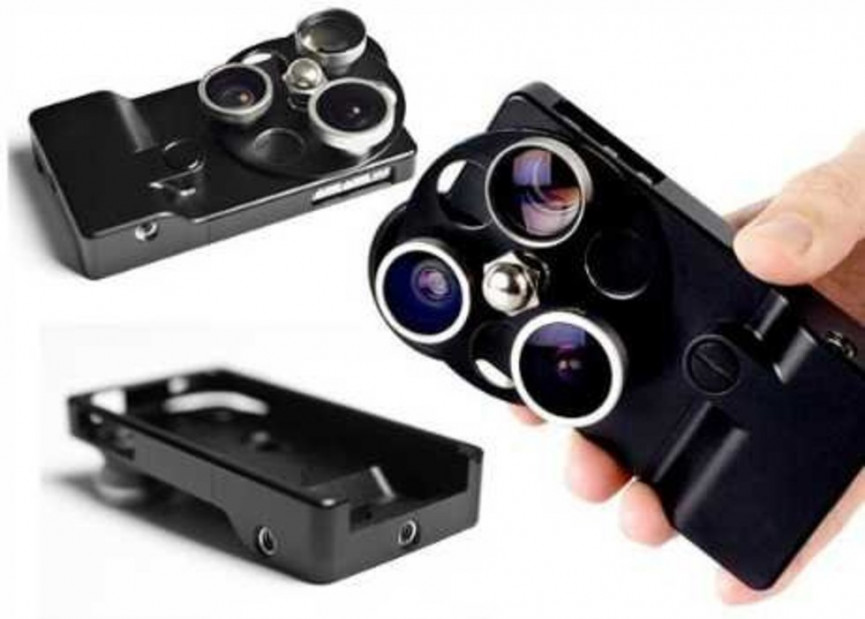 20-absolutely-ridiculous-phone-cases-that-you-didnt-know-could-exist-15-1556727442-AO8I-column-width-inline.jpg