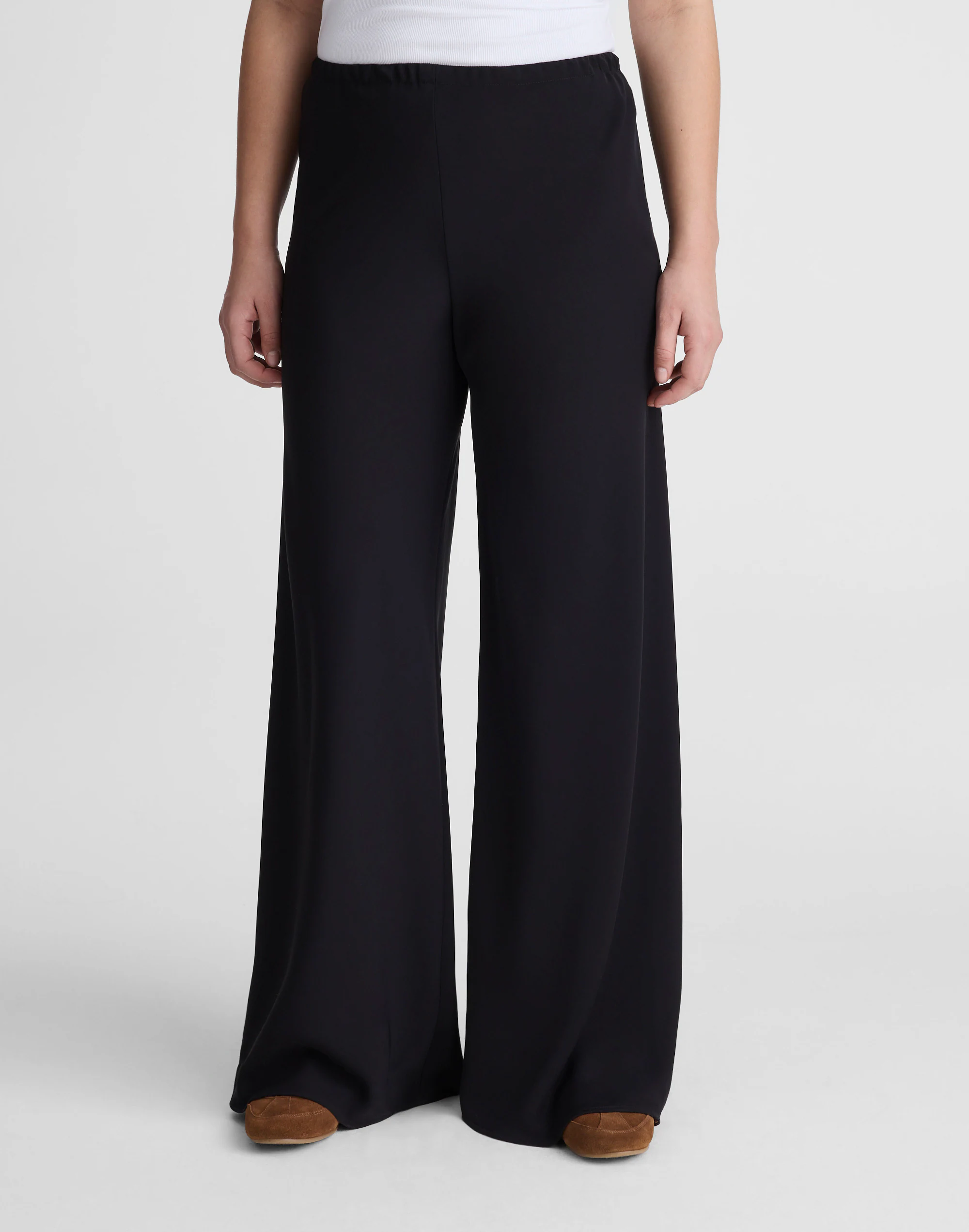 Pull-On Pants in Crepe