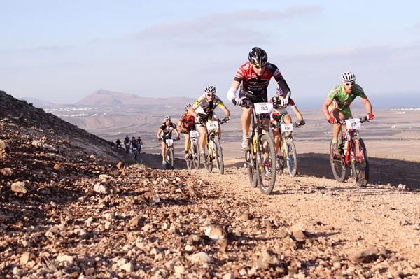 Racers push on to the finish on Lanzarote