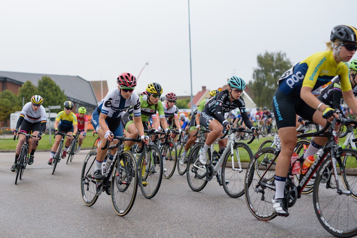 The peloton in action