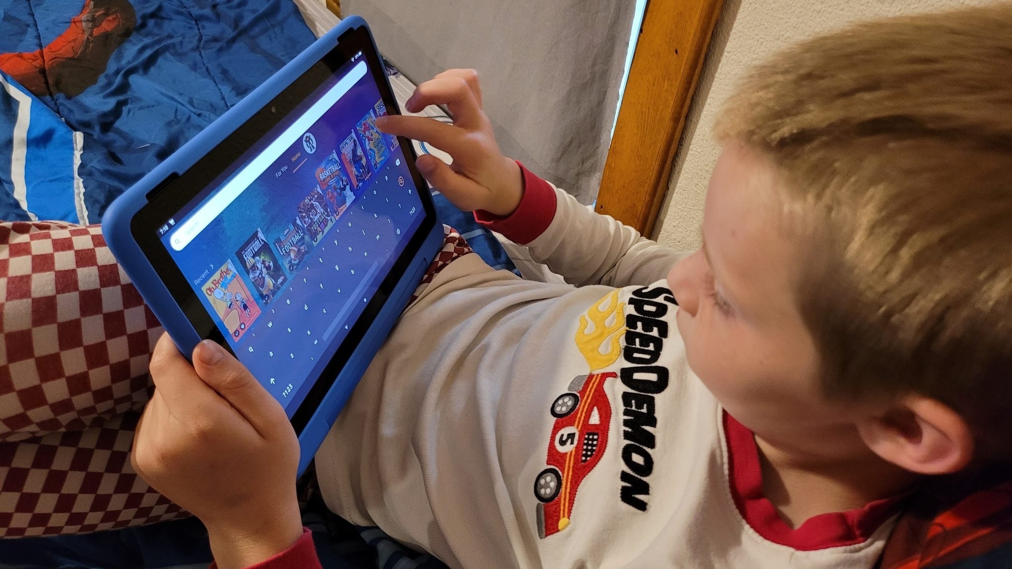 Amazon Fire HD 10 Kids (2021) searching for content
