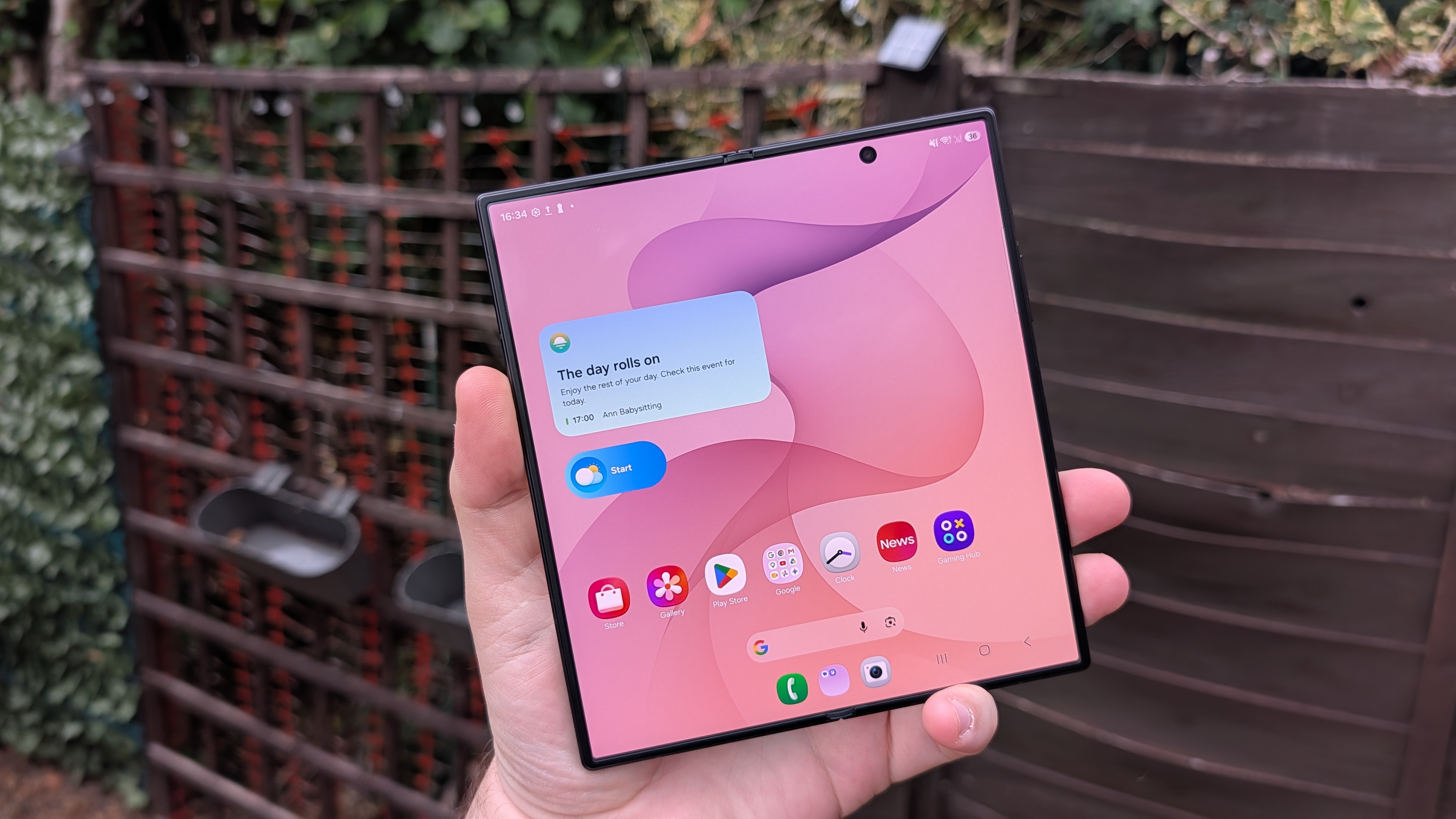 samsung galaxy z fold 8 ultra sample photos