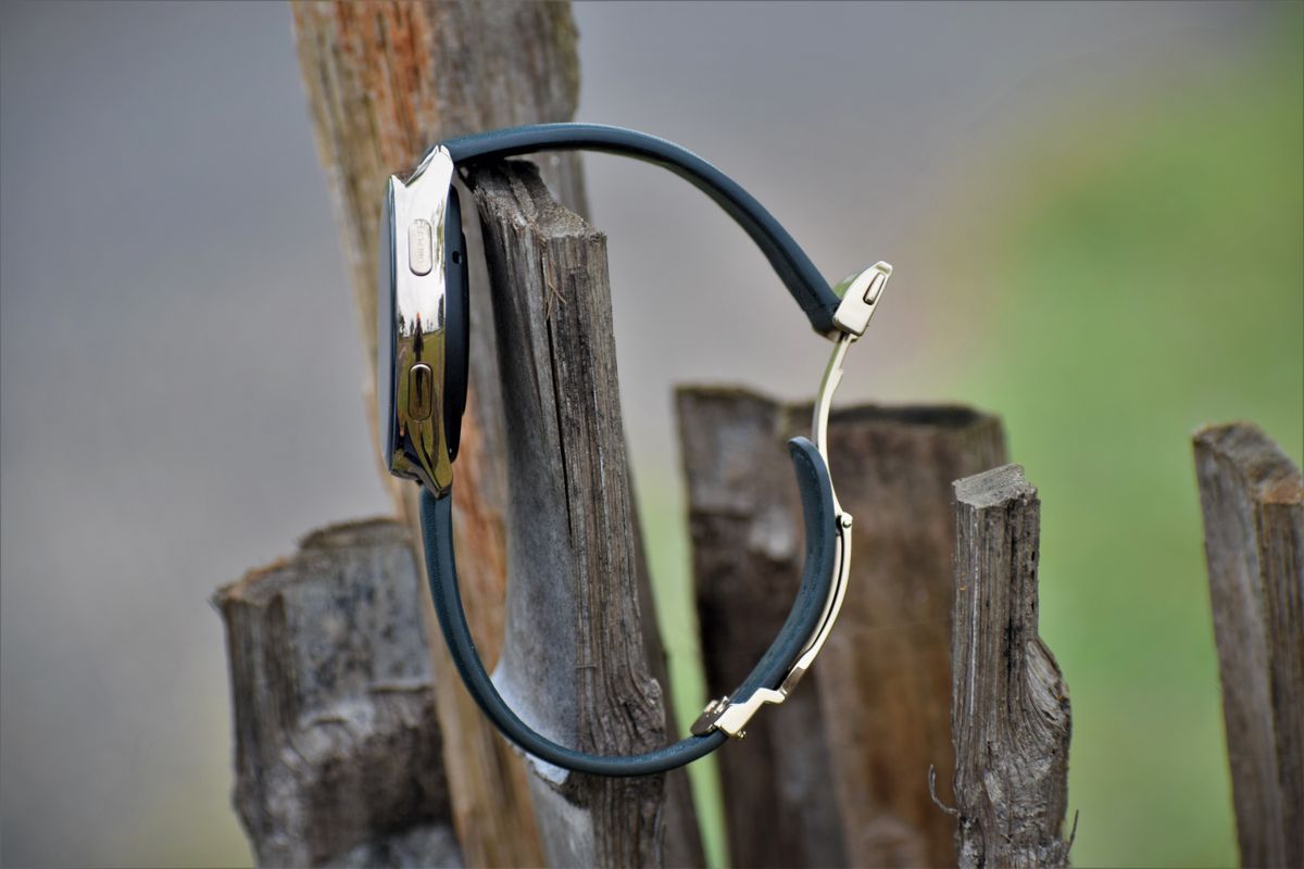 OnePlus Watch Cobalt Limited Edition