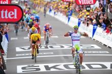 Stage 2 - Cavendish claims first Tour de France stage win of 2012
