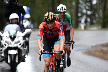 Gino Mäder resuscitated after terrifying Tour de Suisse crash | Cycling ...
