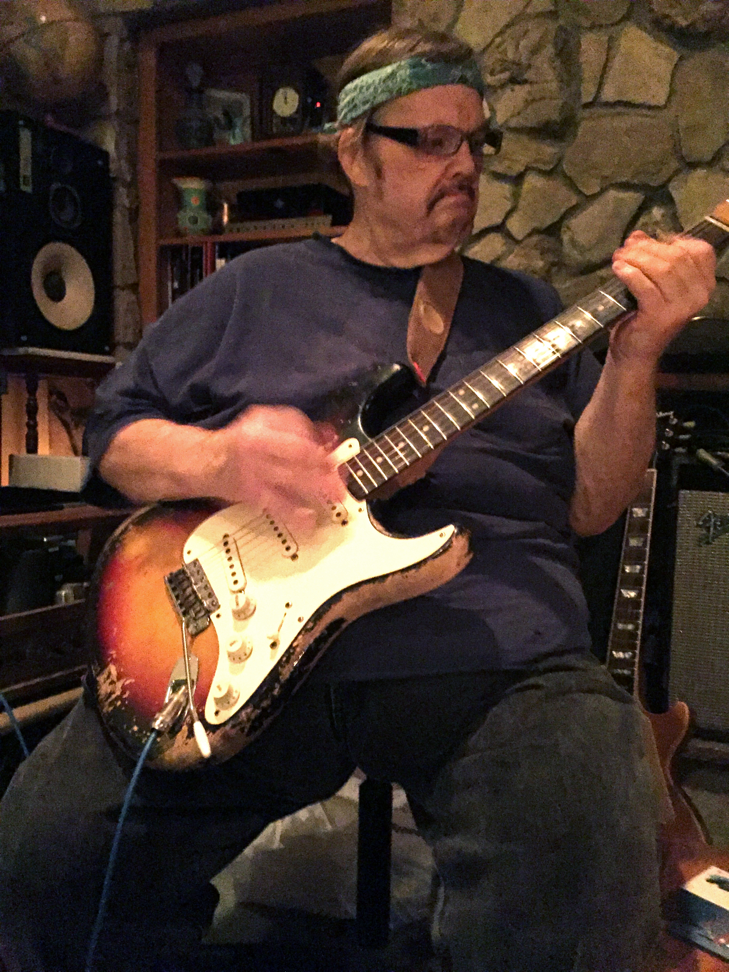 DO NOT USE WITHOUT PERMISSION Alexander Dumble playing Bob Rock's '63 Strat during their first meeting