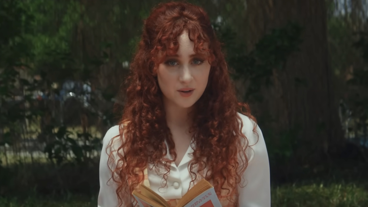 Chappell Roan appears in the "Red Wine Supernova" music video.