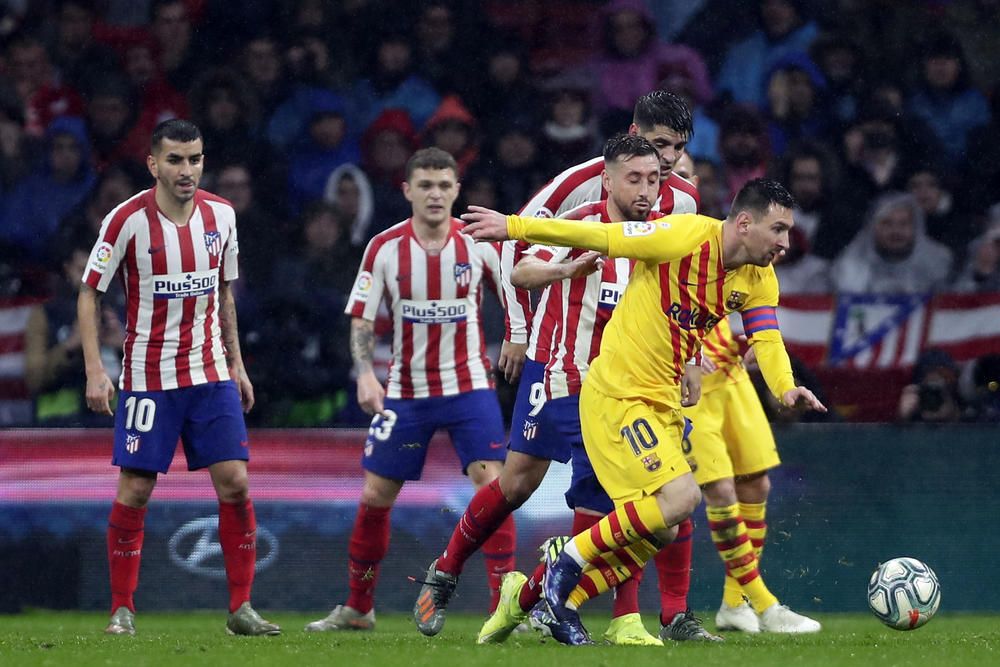 Messi leaves it late to boost Barcelona to victory over Atletico Madrid ...