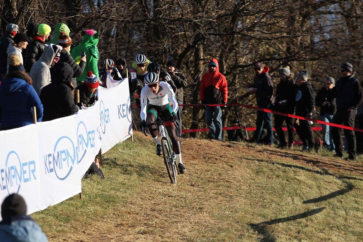 Curtis White (Cannondale-Cyclocrossworld) takes the lead