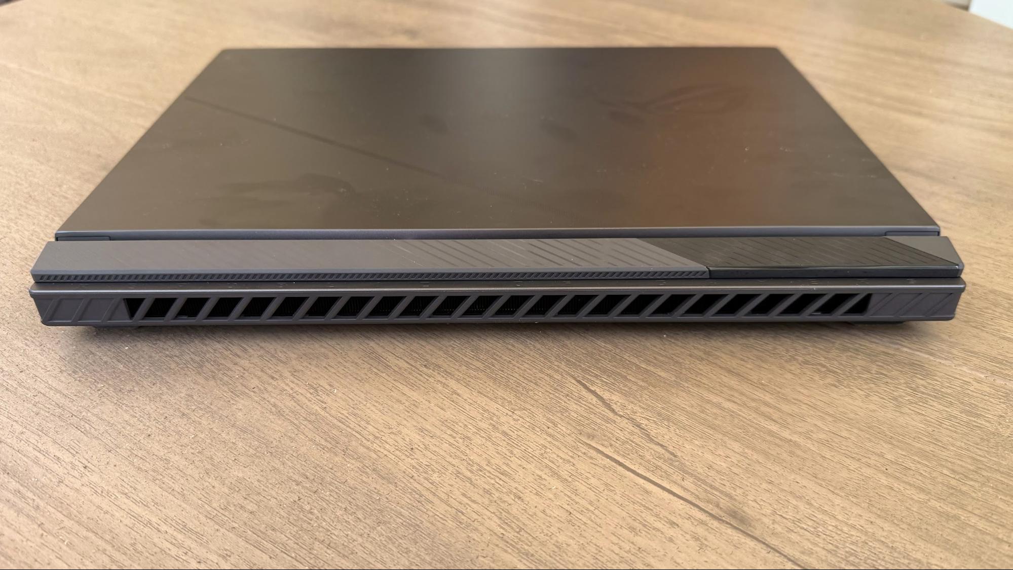 Asus ROG Strix G16 (2025)