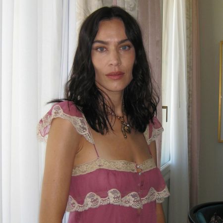 A photo of Alexa Chung with loose waves