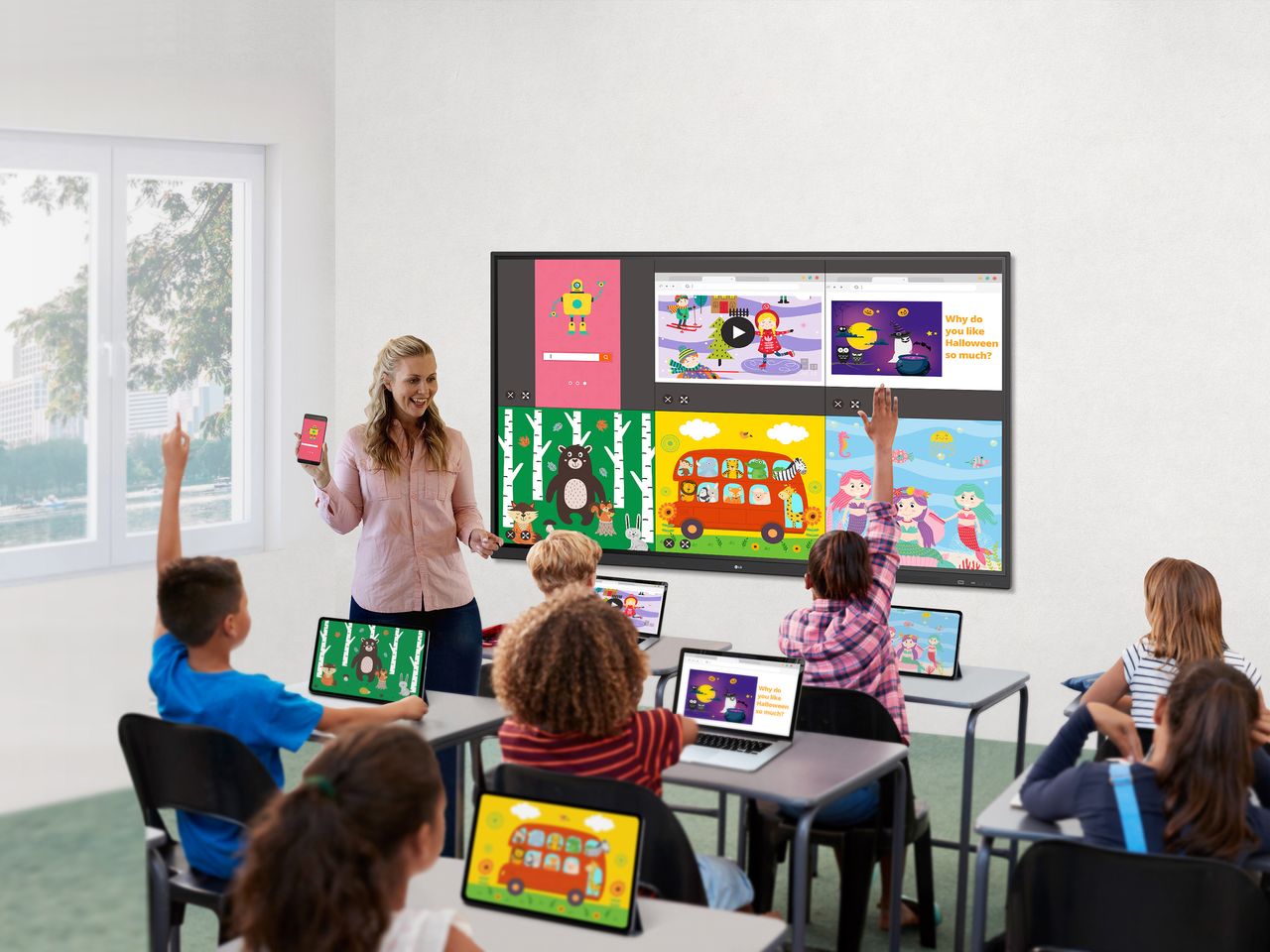 LG Business Solutions USA LG TR3DJ Interactive Whiteboards