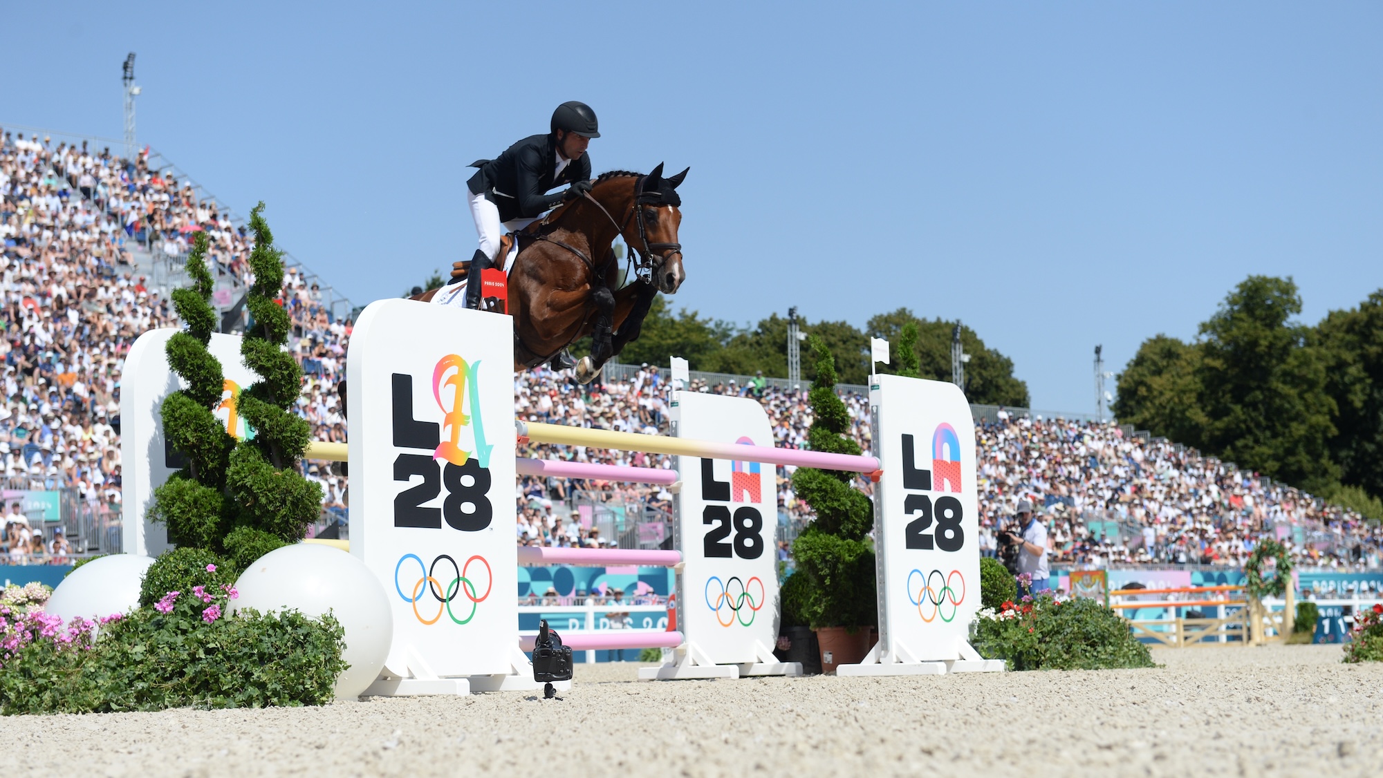 Tim Price showjumping Falco at Paris 2024 Olympics