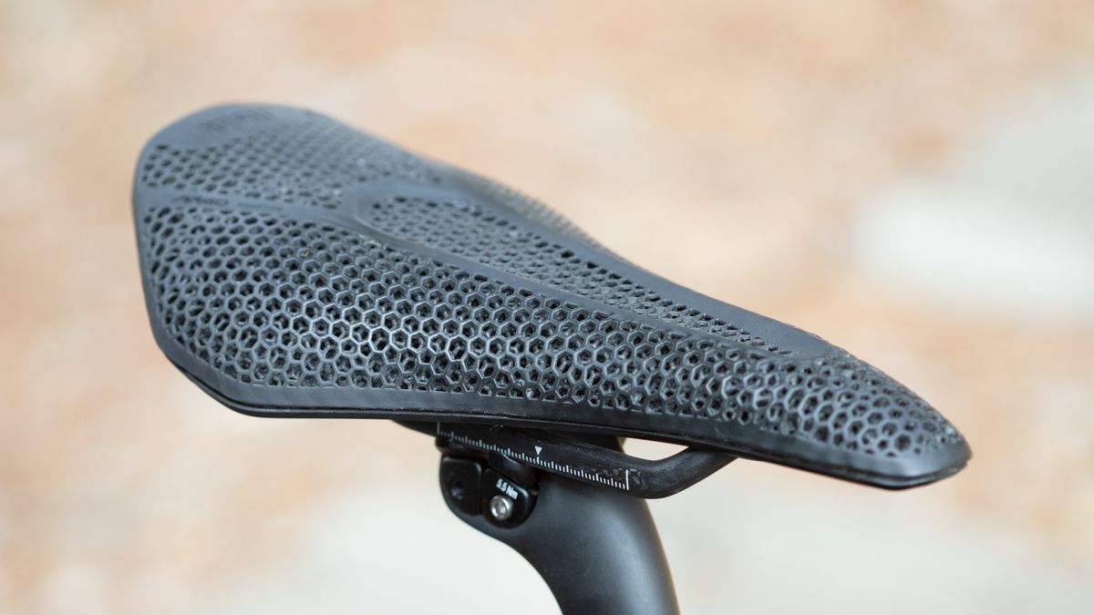 Fizik Argo R1 Adaptive side profile