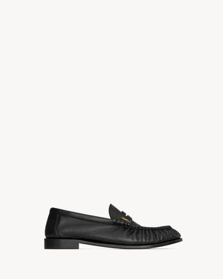 Women's Le Loafer Penny Slippers in Shiny Creased Leather in Black