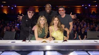 America&#039;s Got Talent Season 19 judges Howie Mandel, Heidi Klum, Sofia Vergara, and Simon Cowell with host Terry Crews