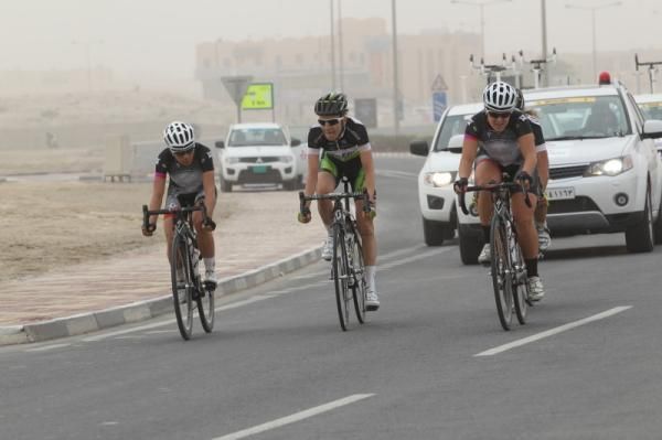The remainder of the break, led by Chloe Hosking (Specialized - lululemon) caught the leaders in the final 500 metres