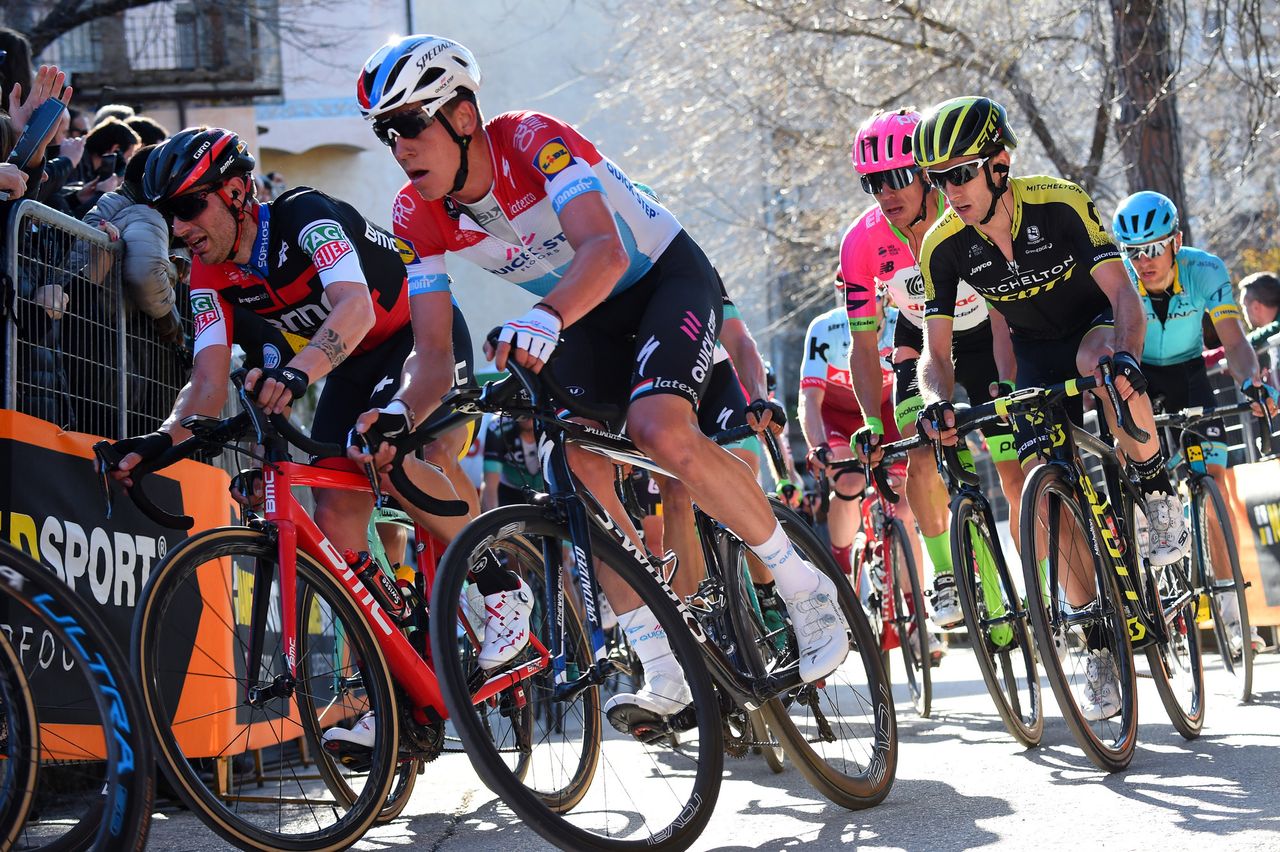 Adam Yates (Mitchelton-Scott) follows Bob Jungles on the clim