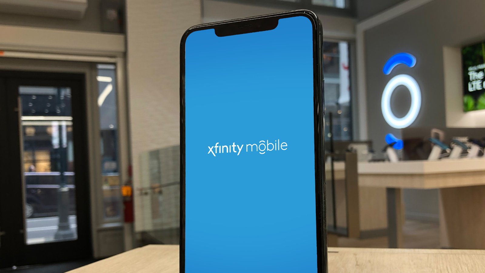 Xfinity Mobile Logo no telefone