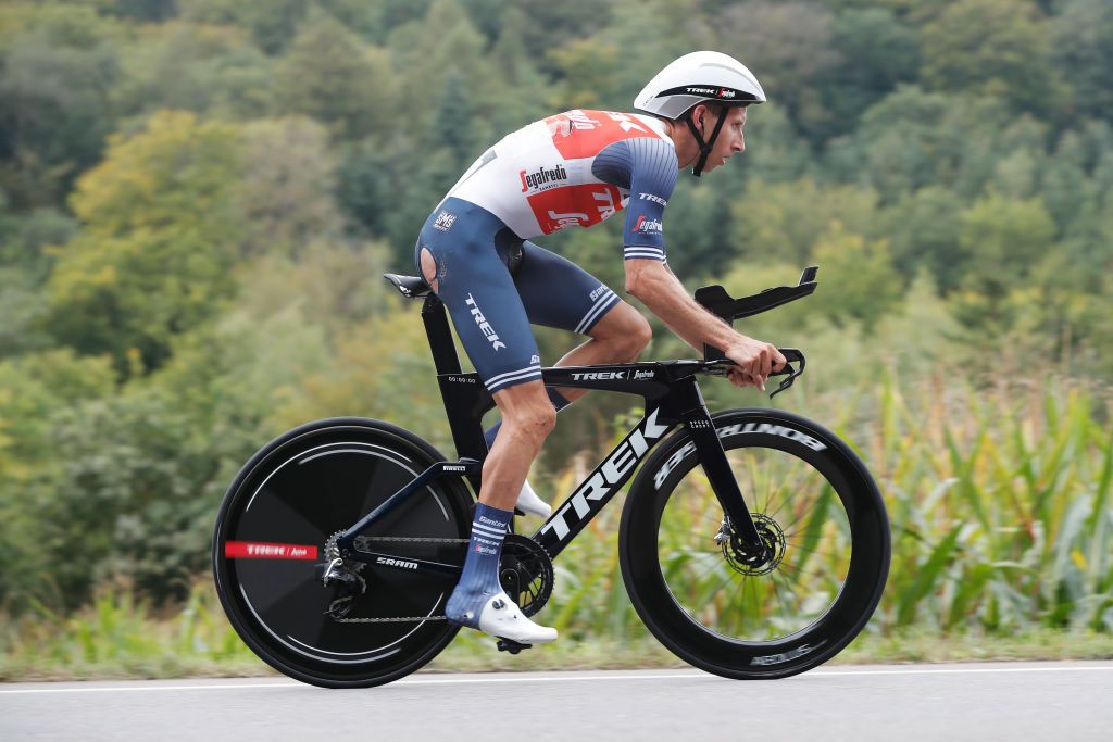 Bauke Mollema (Trek-Segafredo) crashed hard during the Tour of Luxembourg time trial