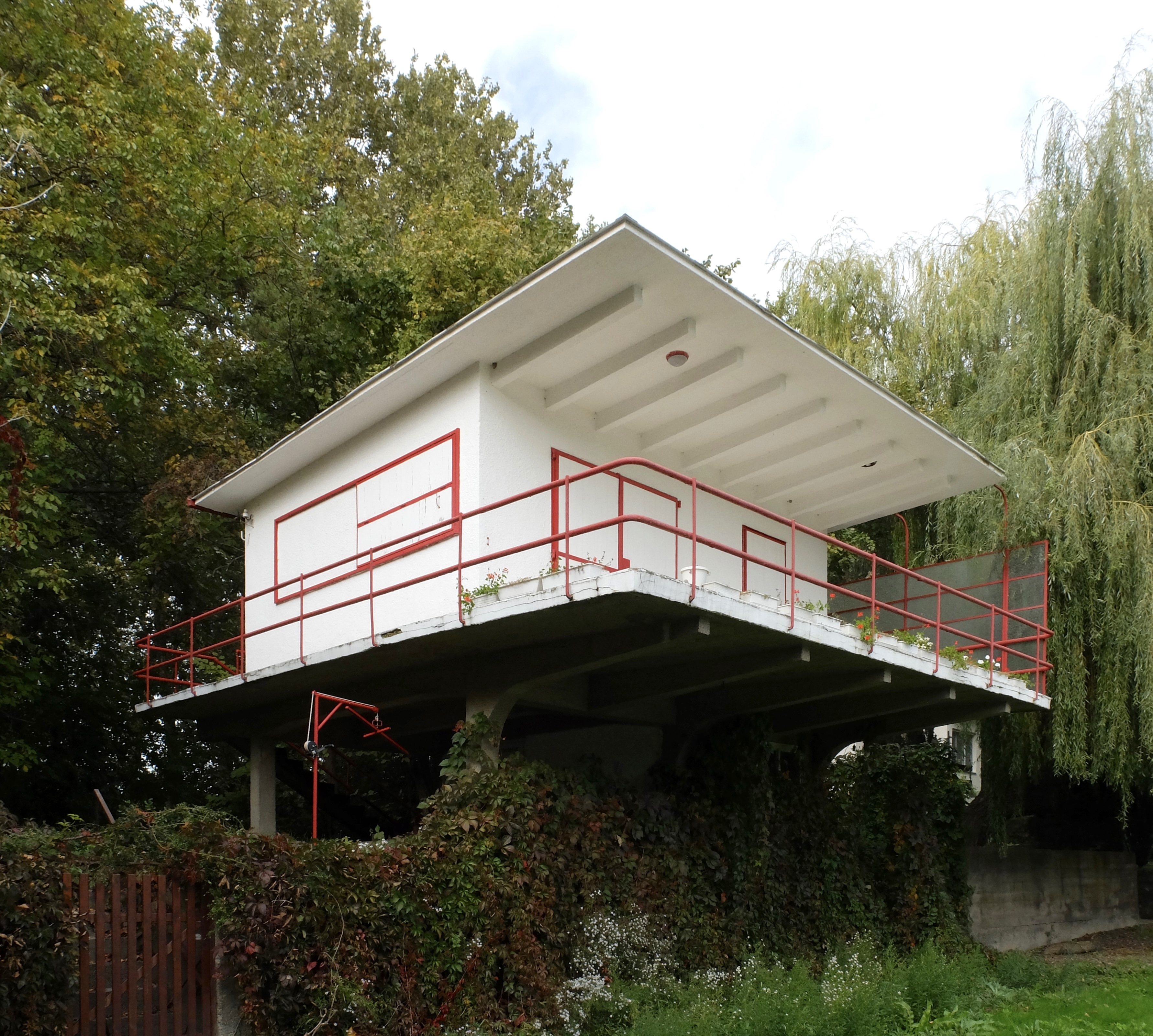 modernist cottages